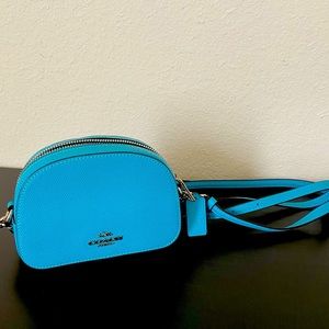 New, authentic coach mini serena crossbody.